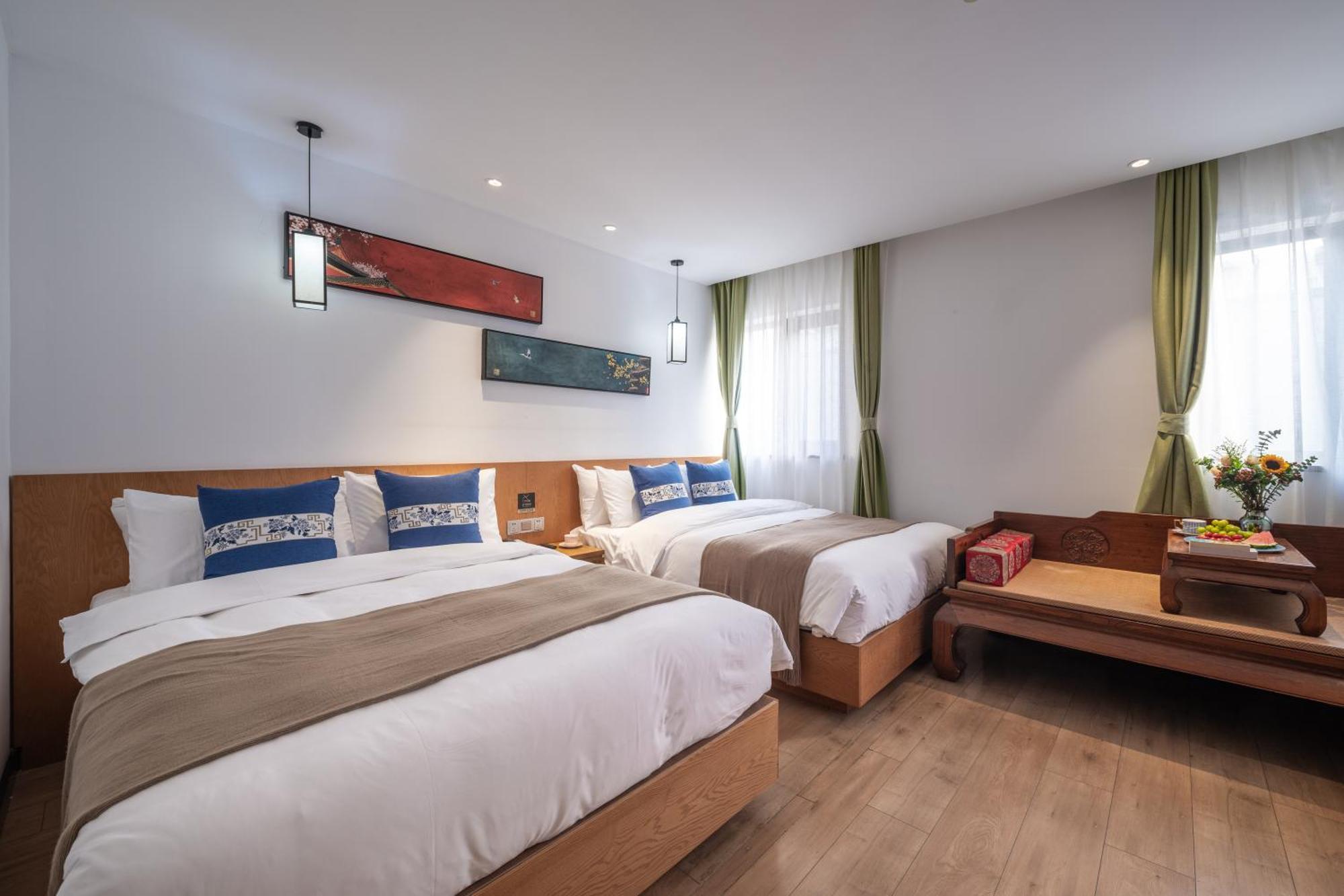 Beijing Tangfu Nanluoguxiang Wang Fu Jing Forbidden City Snack Street Hotel,1 Stop Walking To Airport Express,3 Stop To Tiananmen&Free Laundry Dry Service &Professional Free Tour Ticket Service With English Speaking Staff Exterior photo