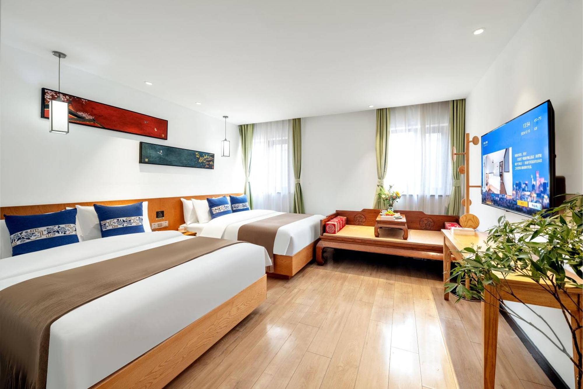 Beijing Tangfu Nanluoguxiang Wang Fu Jing Forbidden City Snack Street Hotel,1 Stop Walking To Airport Express,3 Stop To Tiananmen&Free Laundry Dry Service &Professional Free Tour Ticket Service With English Speaking Staff Exterior photo